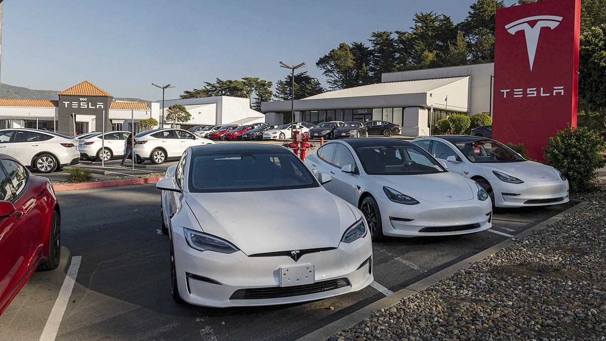 Tesla pivots to leasing; TransUnion’s Satyan Merchant