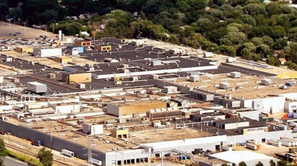 Detroit Diesel plans $285 million expansion at sprawling Michigan plant tied to EV switch